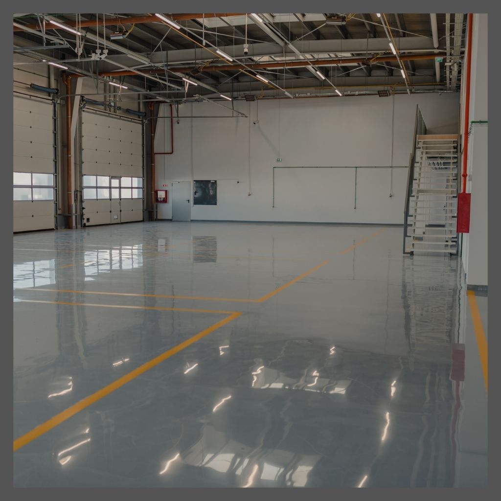 Aplicação de PU em Pisos