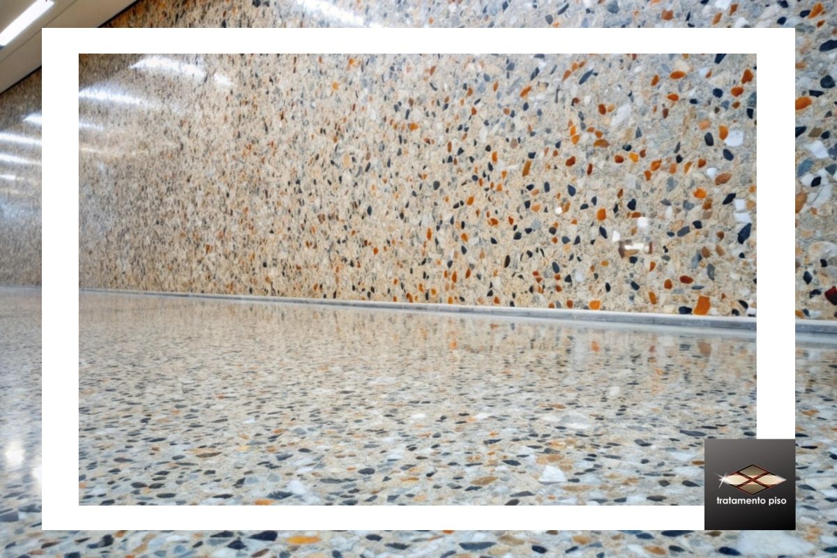 Piso de Granilite Polimento e Tratamento