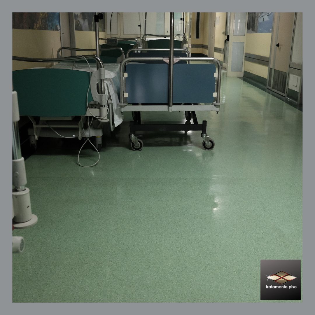 Polimento e Tratamento de Piso Hospitalar
